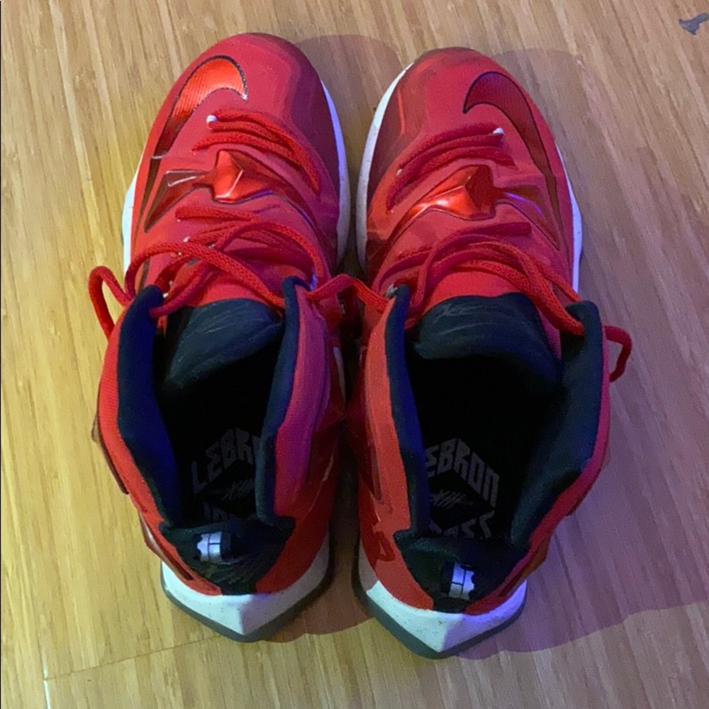Nike LeBron Men’s basketball xiii shoes